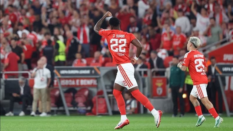 بنفيكا يضرب سيلتك برباعية ويحقق فوزًا كبيرًا في الدوري الأوروبي