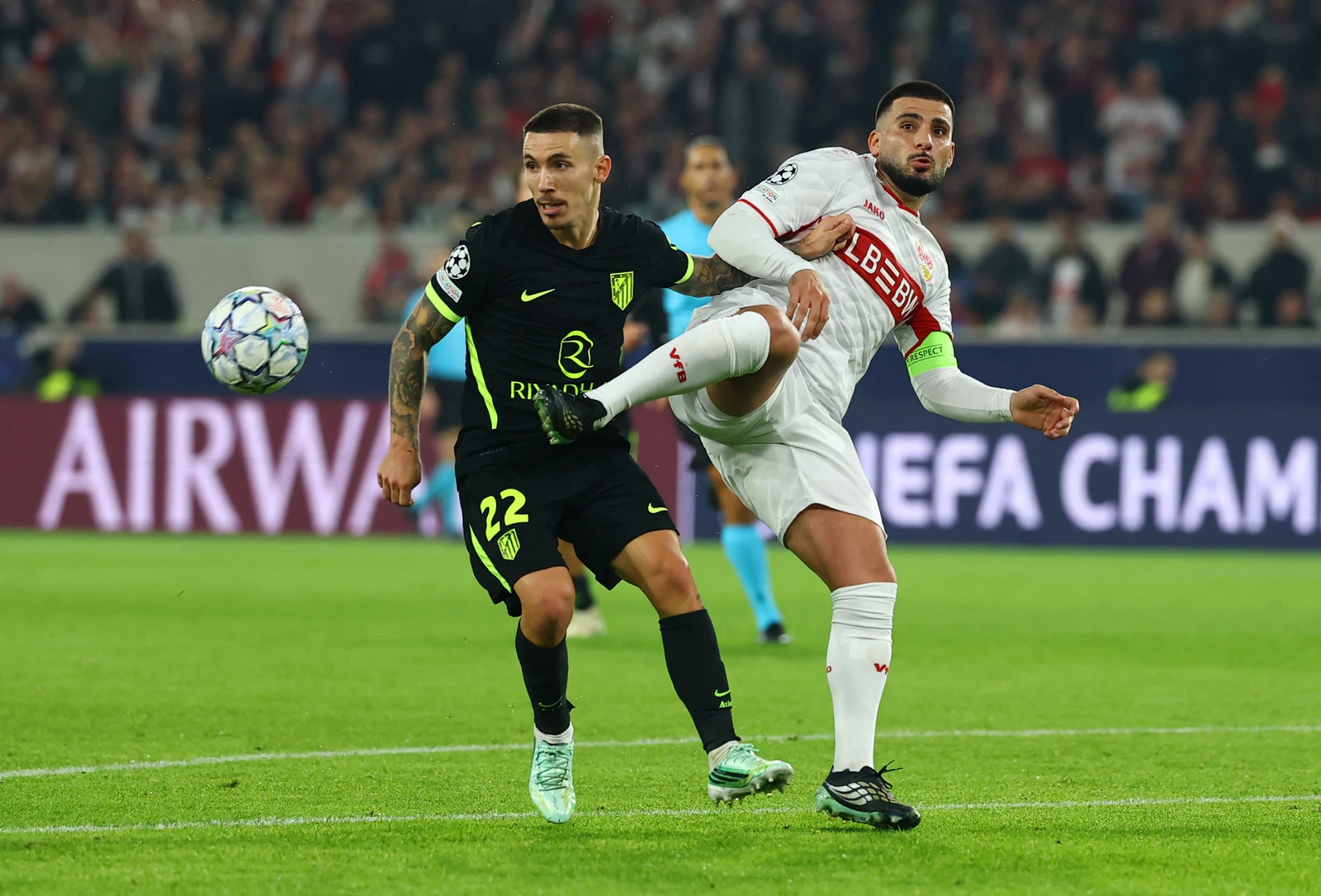 أتلتيكو مدريد يتعادل مع شتوتغارت ويكتفي بنقطة في دوري الأبطال