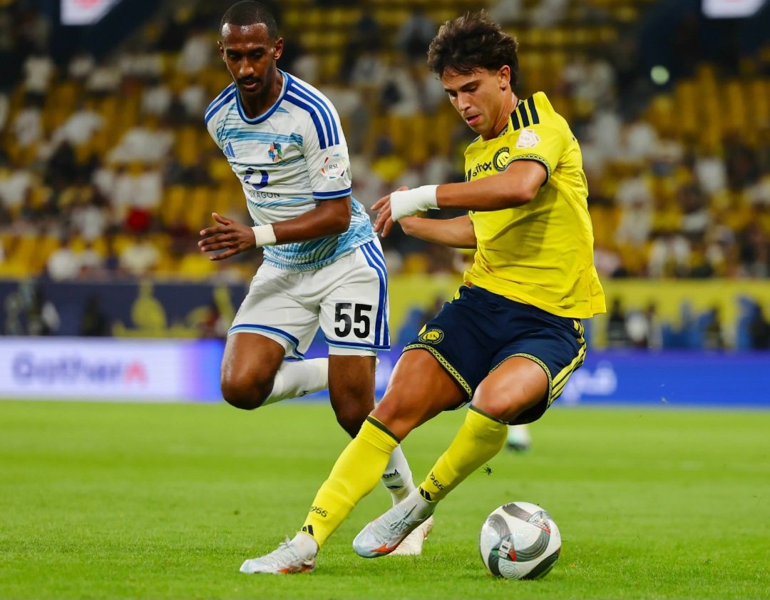 النصر يتجاوز نيوم بصعوبة.. جواو فيليكس يحسم المواجهة ورونالدو يهدر ركلة جزاء