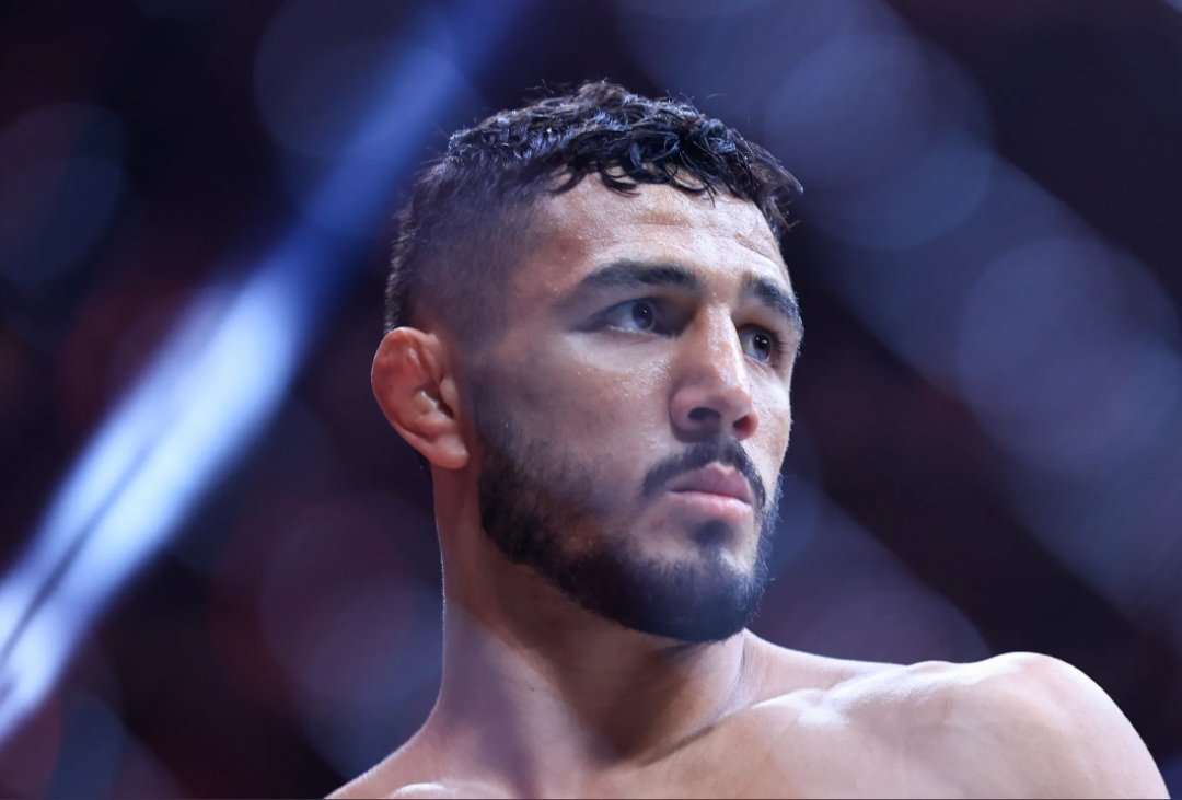 آرون بيكو يتمسك بطموحه نحو لقب UFC: مستعد لمواجهة أي منافس وفي أي وقت